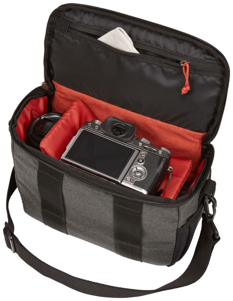 Case Logic Era DSLR camera shoulder bag